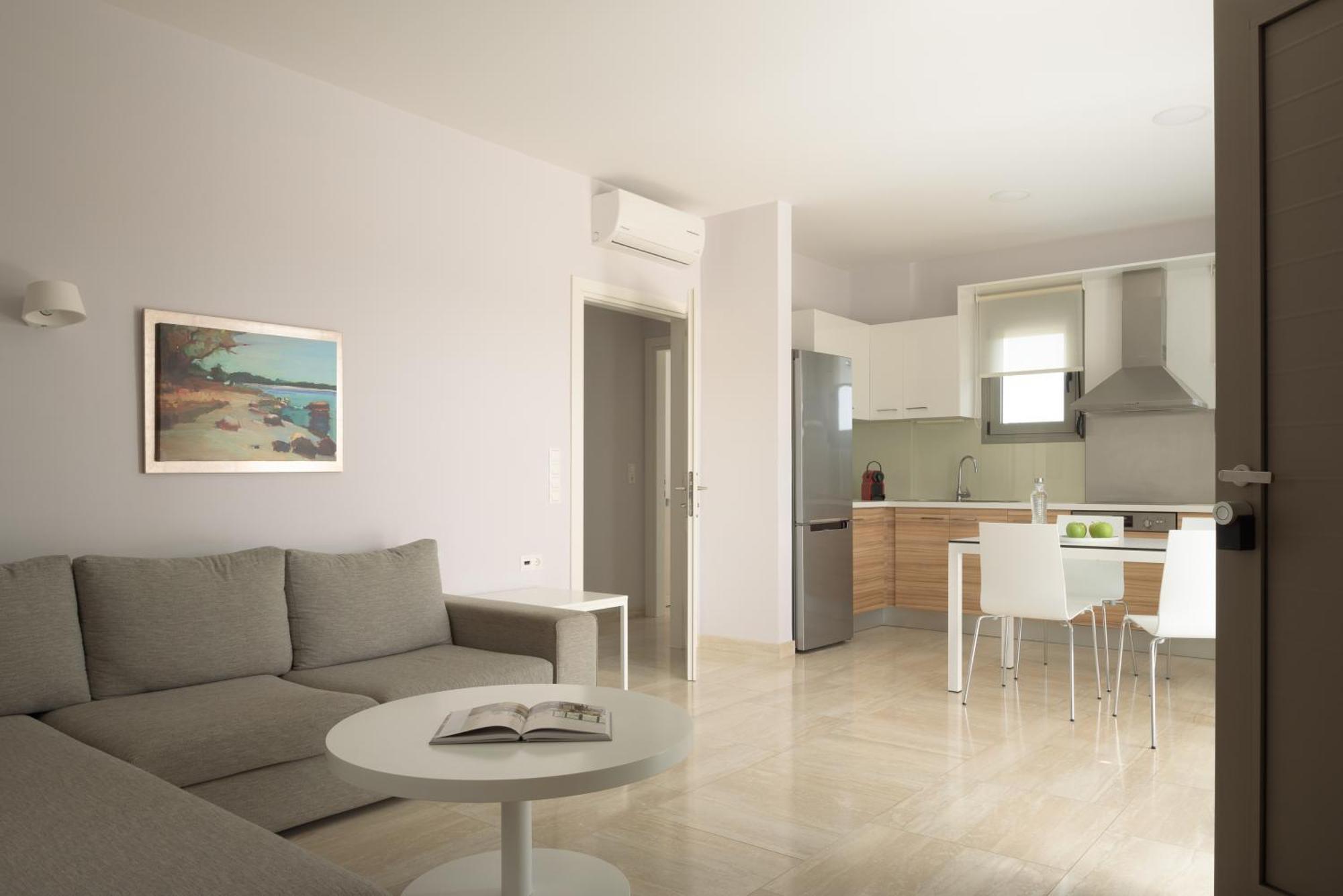 Eco Villa, A Perfect Escape Close To The Beach, By Thinkvilla Maroulas Luaran gambar